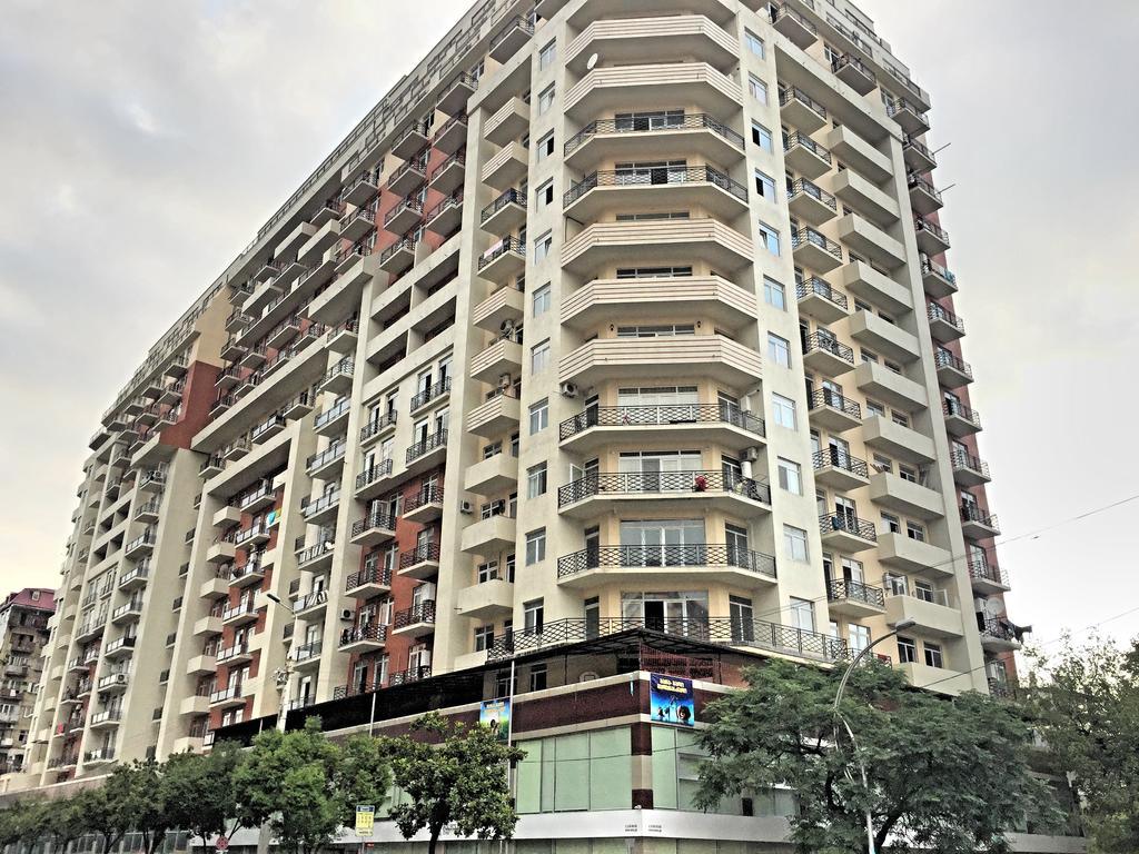Chemi Saxli Apartment Batumi Bagian luar foto