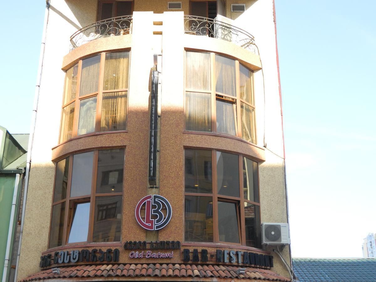 Chemi Saxli Apartment Batumi Bagian luar foto