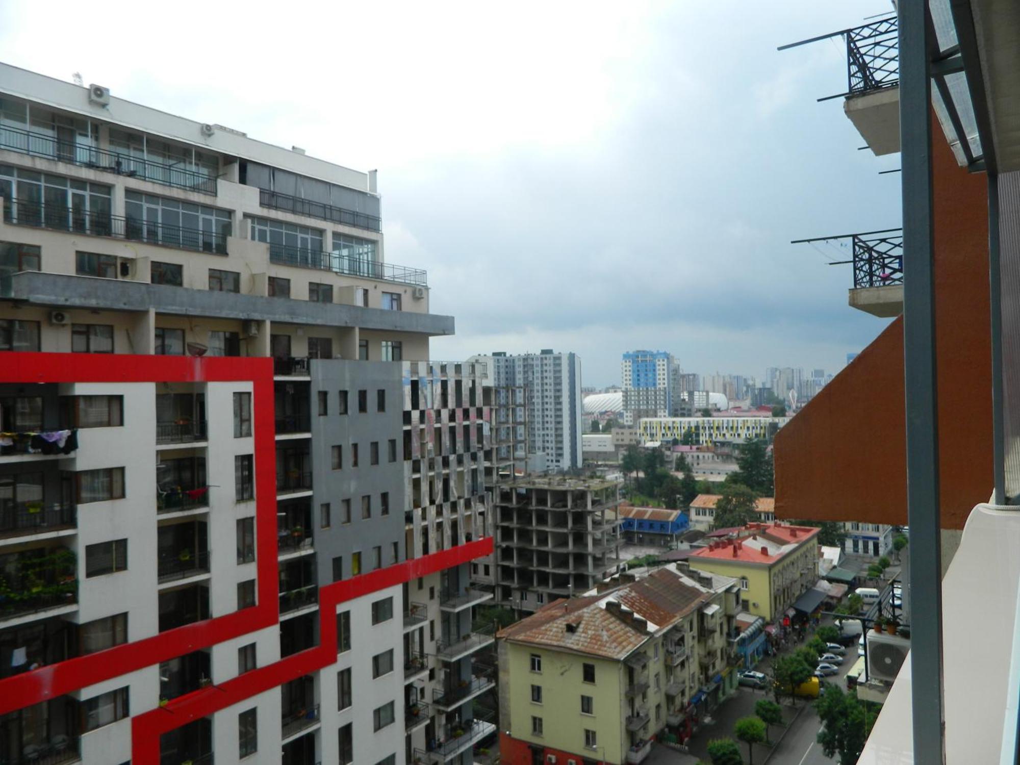 Chemi Saxli Apartment Batumi Bagian luar foto