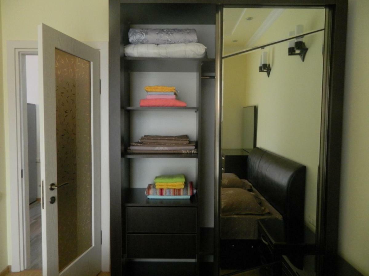 Chemi Saxli Apartment Batumi Bagian luar foto
