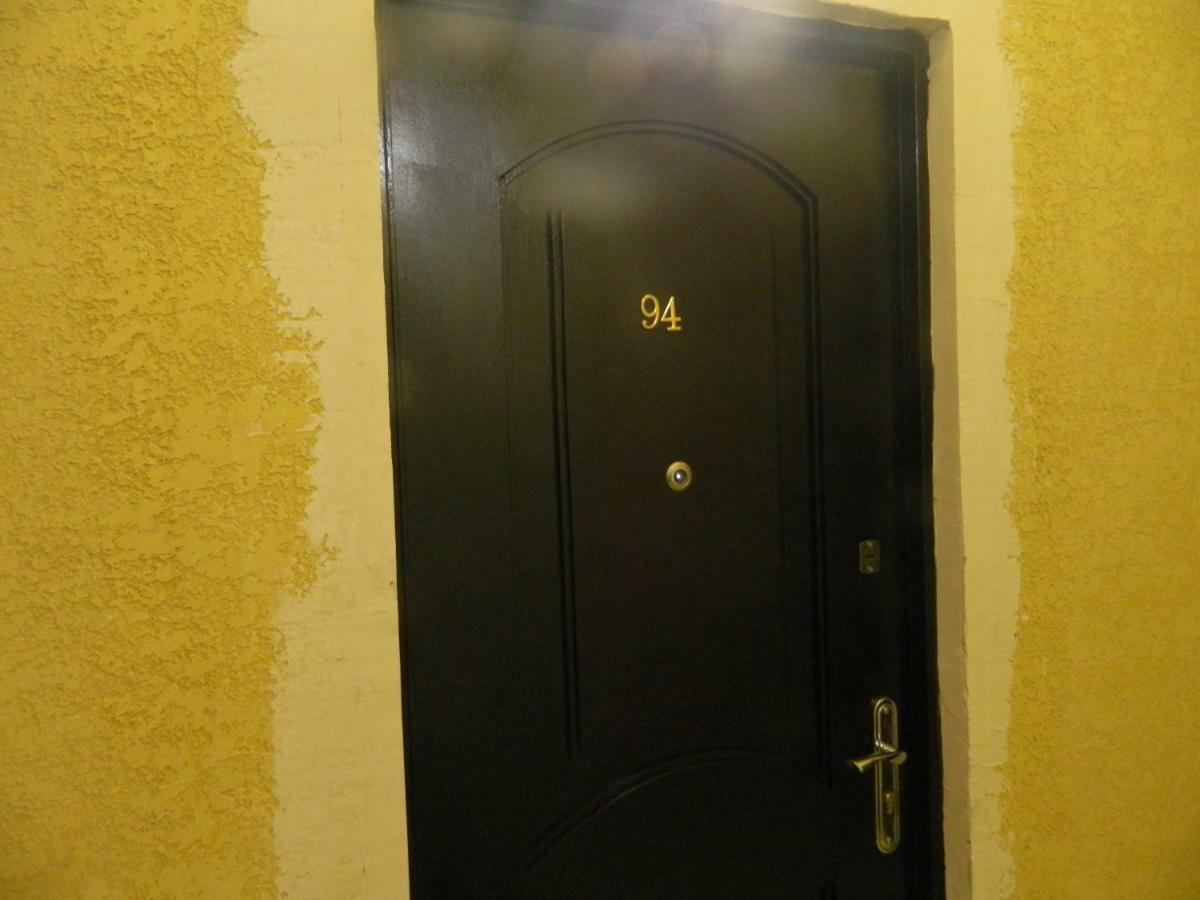 Chemi Saxli Apartment Batumi Bagian luar foto