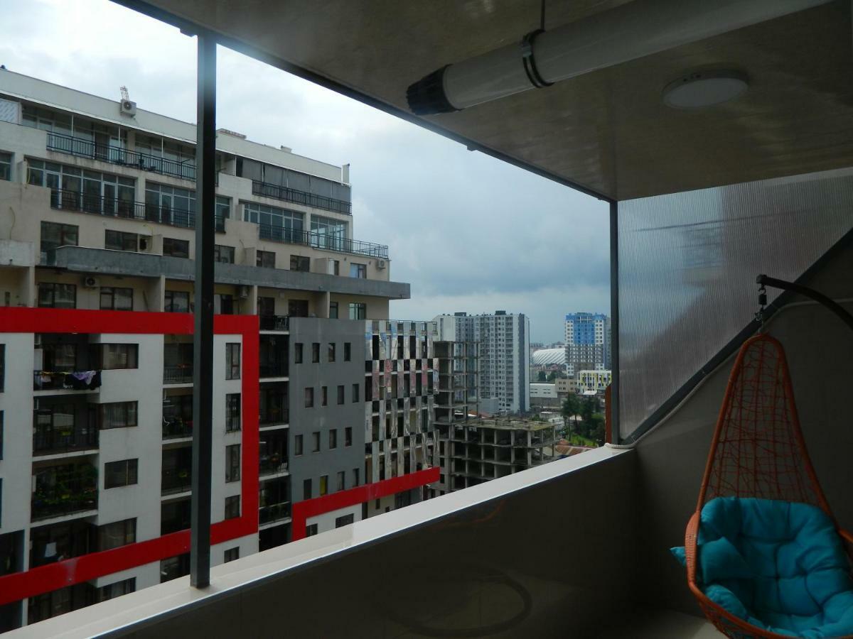 Chemi Saxli Apartment Batumi Bagian luar foto